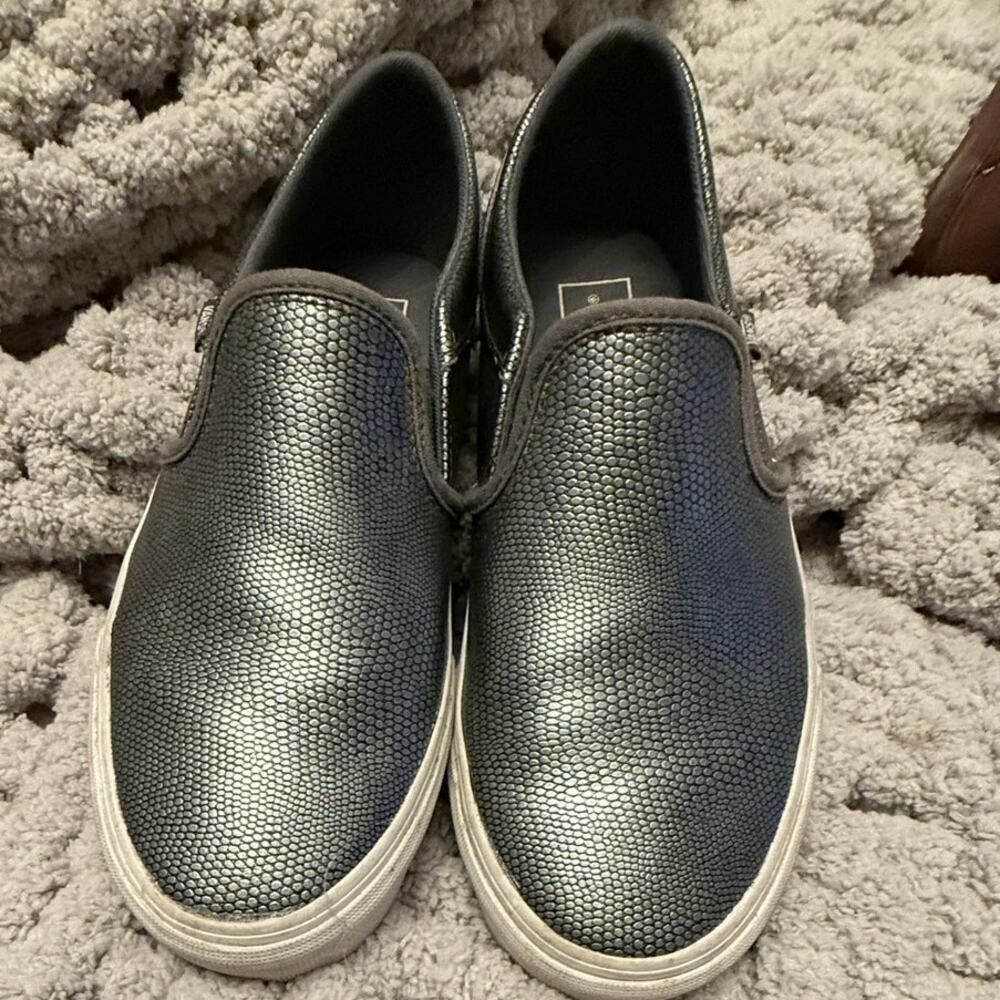 VANS  slip on sneakers silver pewter gray pebbled leather size 8.5
